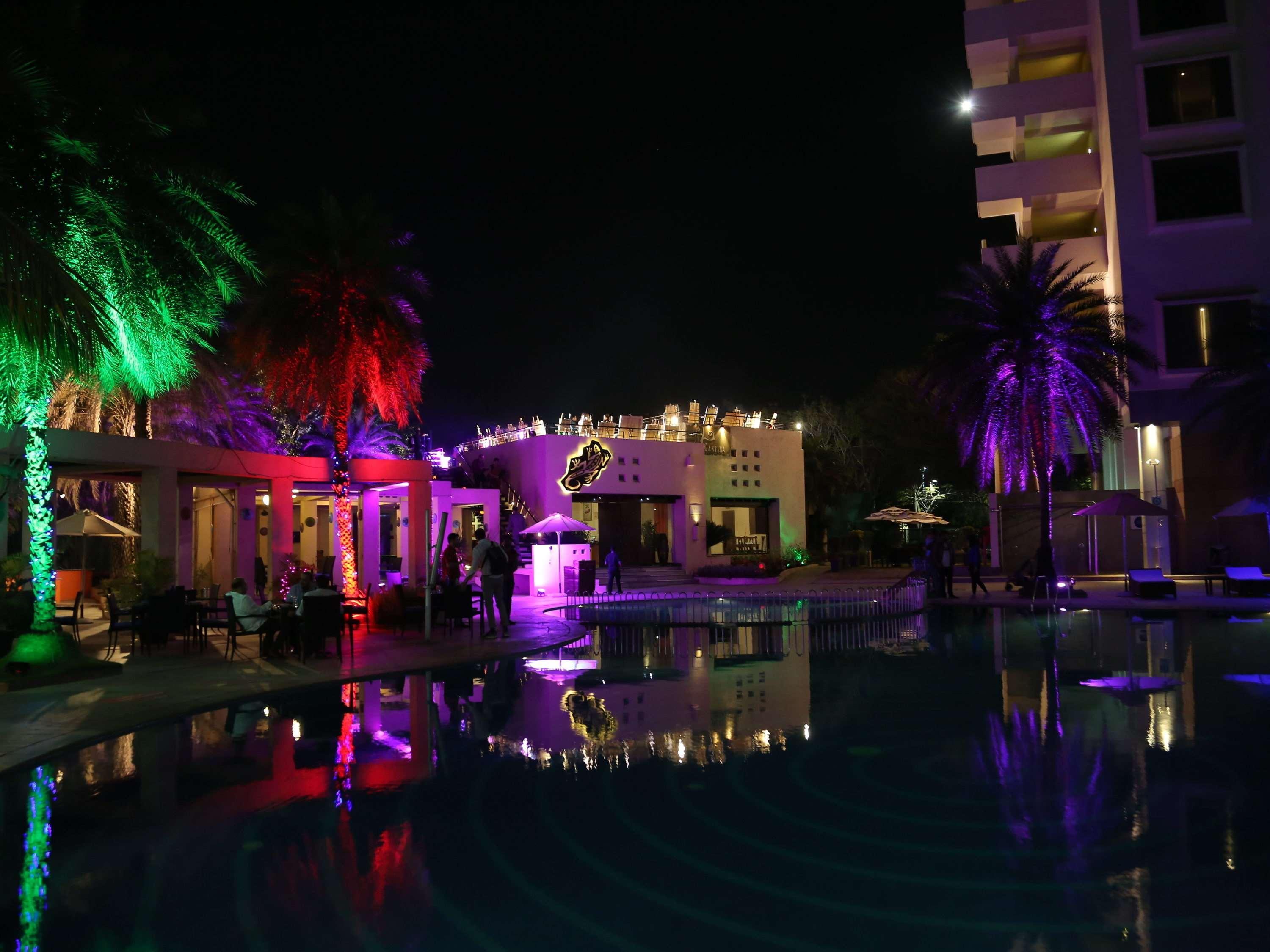 Novotel Hyderabad Convention Centre Kültér fotó