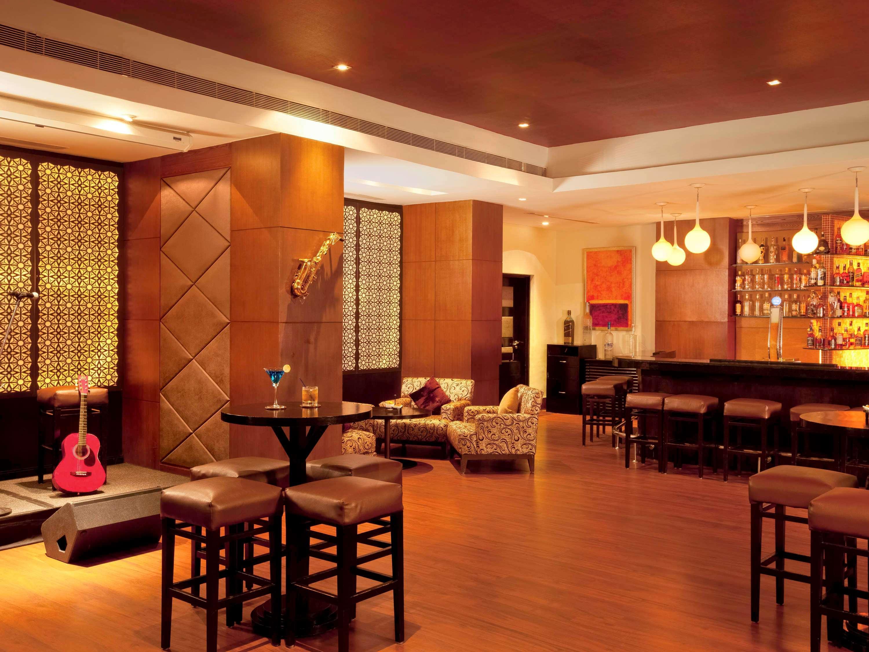 Novotel Hyderabad Convention Centre Kültér fotó