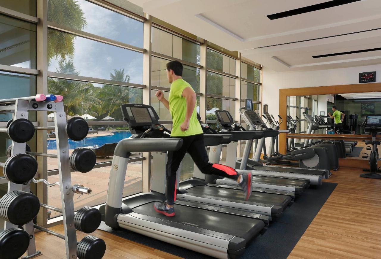 Novotel Hyderabad Convention Centre Kültér fotó